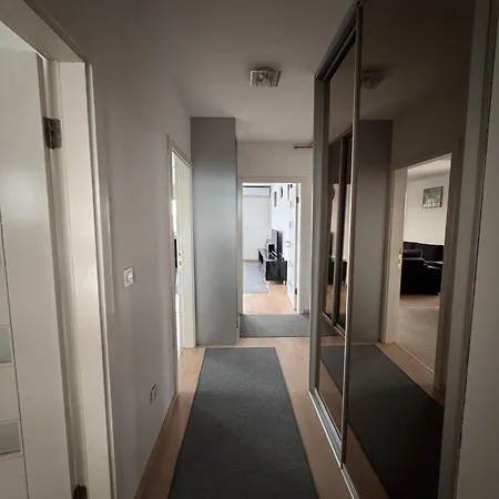 Apartment Kamelia *