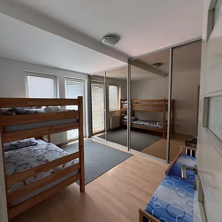 Apartment Kamelia *